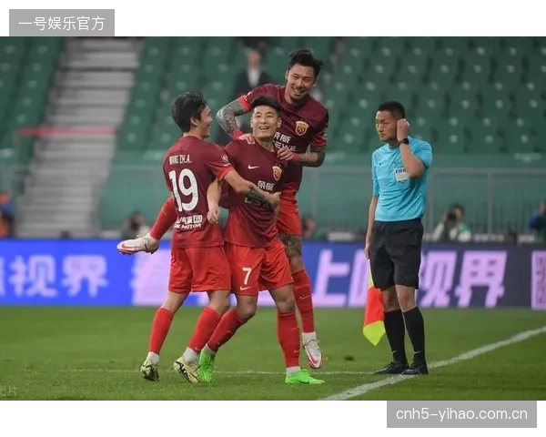 上海德比历来无需动员，武磊与特谢拉的锋线对决将引人注目。